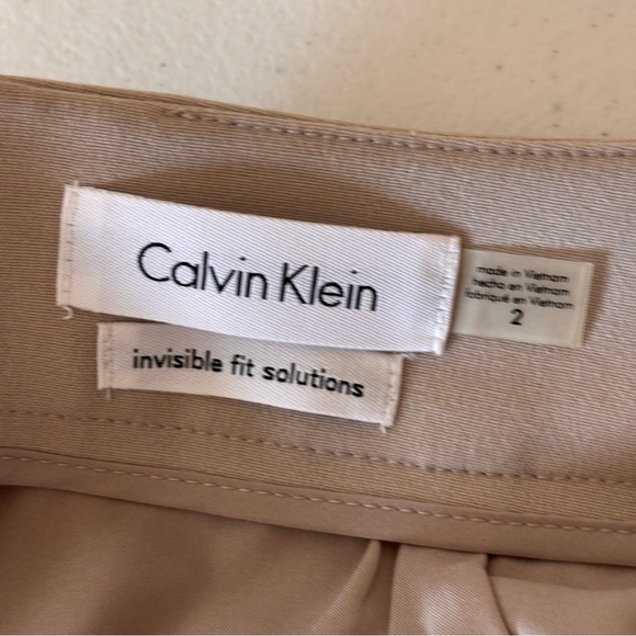 Calvin‎ Klein Invisible Fit Solutions Pencil Skit Size 2 Beige - Picture 7 of 9